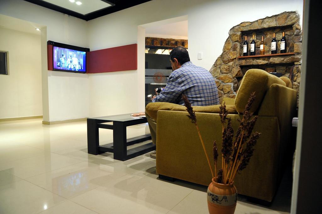 Hotel Pucara Y Rent A Car لا ريوخا المظهر الخارجي الصورة